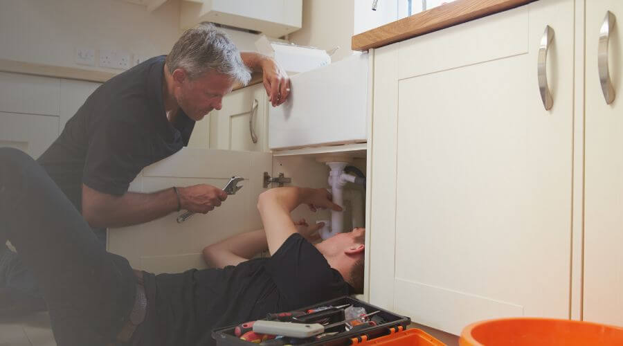 Plumber in Centerville, AR